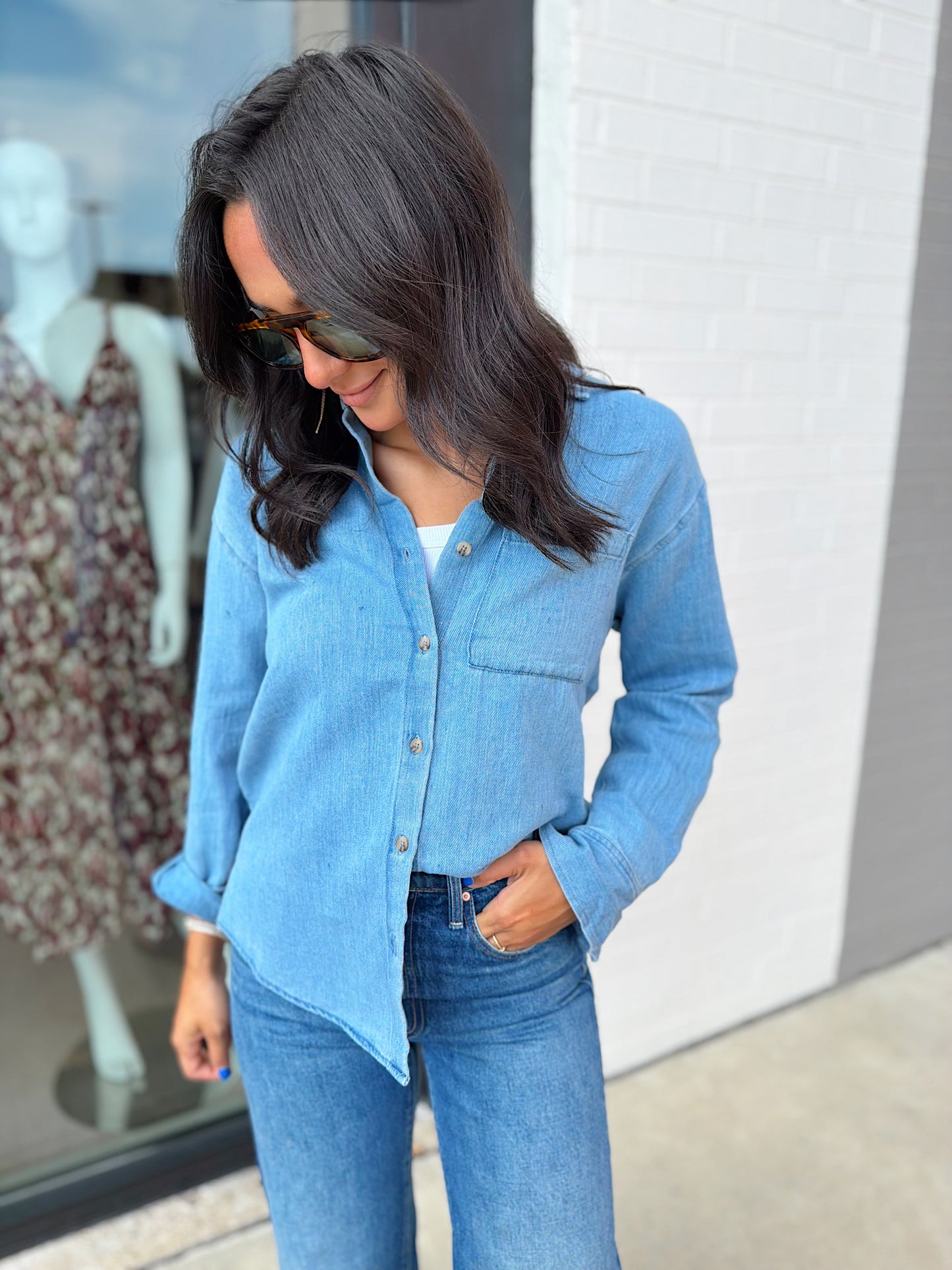 THE PERFECT WILL BUTTON UP