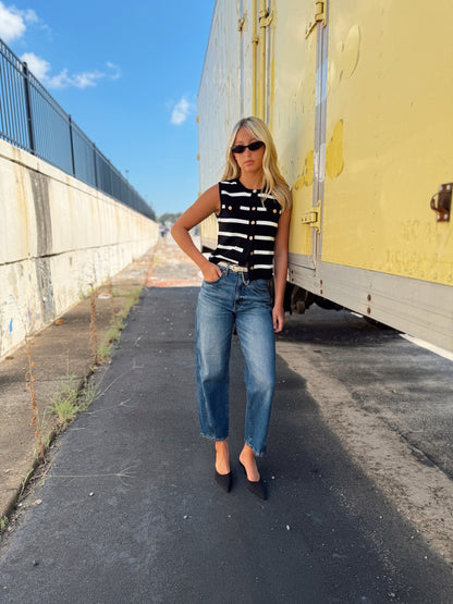 STRIPED KNIT SLEEVELESS VEST TOP