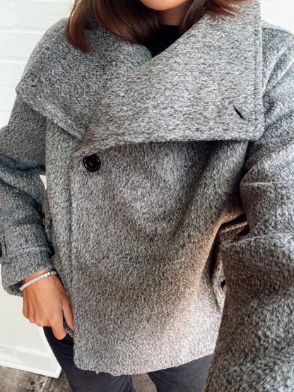 BOSTON OVERSIZED COLLAR JACKET