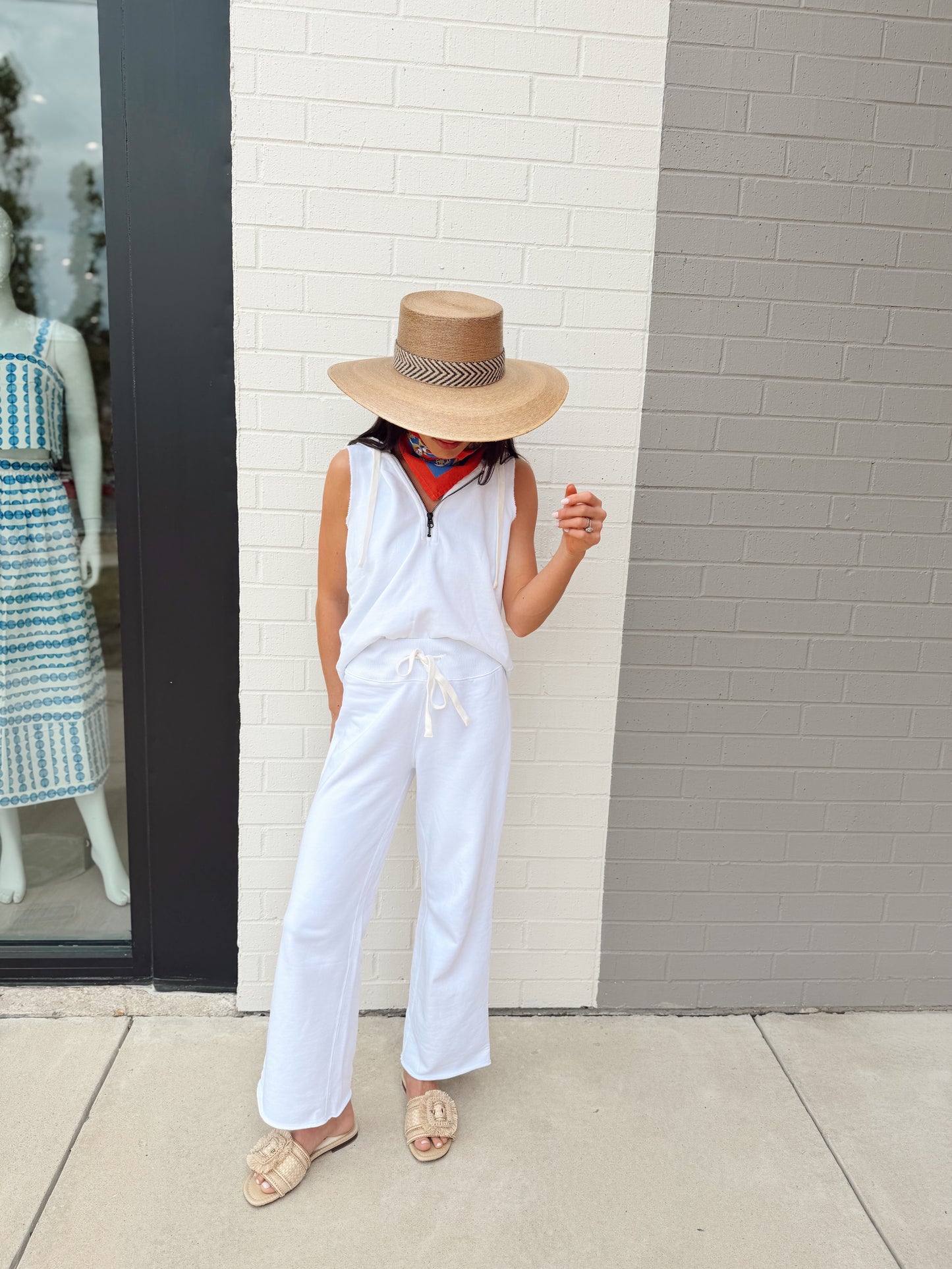 COMFORT WAIST CROPPED FLARE PANT