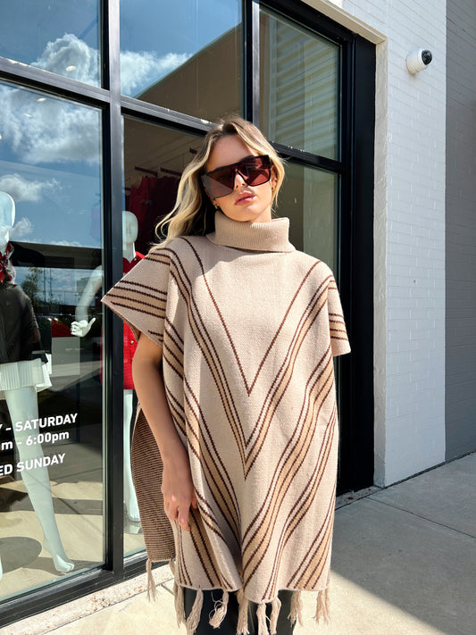 STRIPED TURTLE NECK TASSLE PONCHO