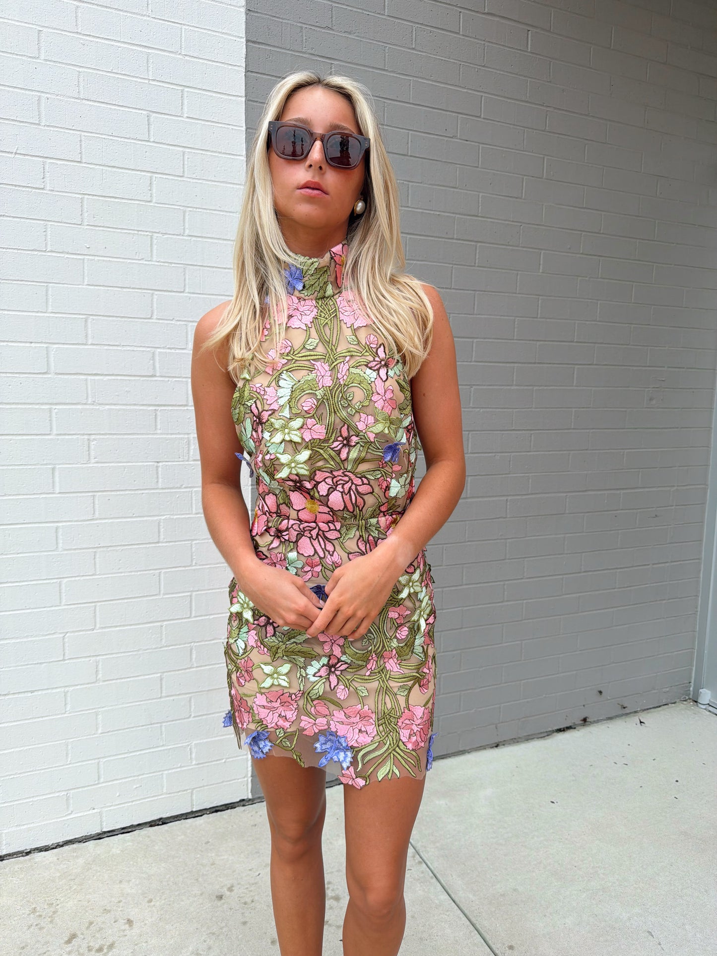 FLORAL EMBROIDERED MINI DRESS