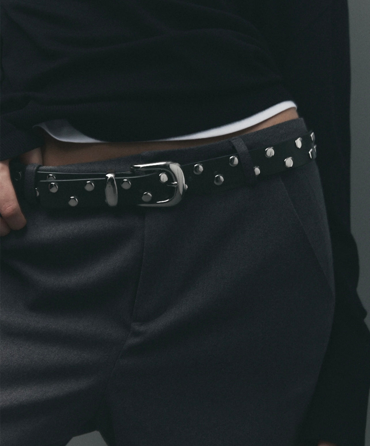 JUNIPER STUDDED LEATHER BELT