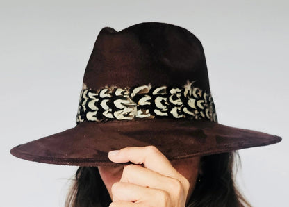 SUEDE HAT WITH BROWN & WHITE FEATHER