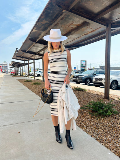 STRIPE KNIT SKIRT