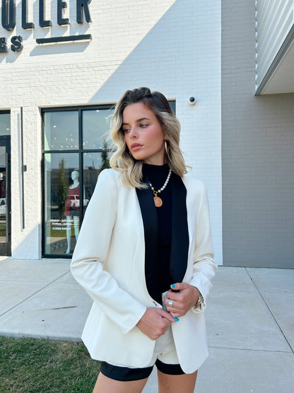 SATIN LAPEL BLAZER