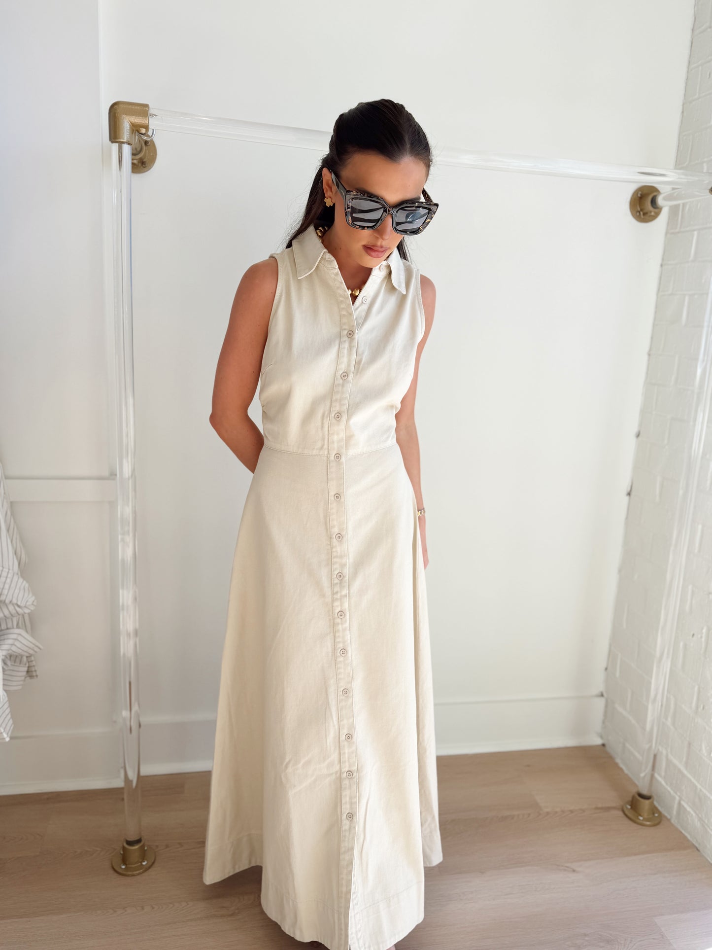 IVY SLEEVELESS BUTTON DOWN MAXI