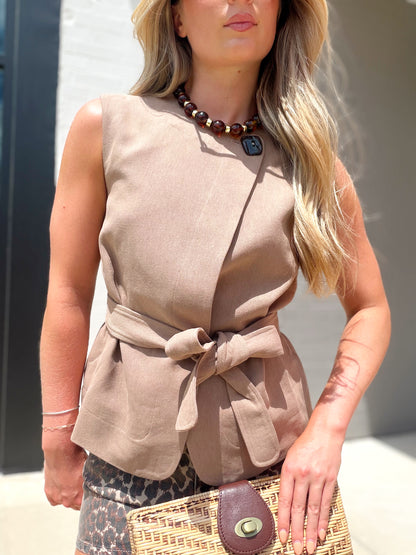 DARRIEN VEST