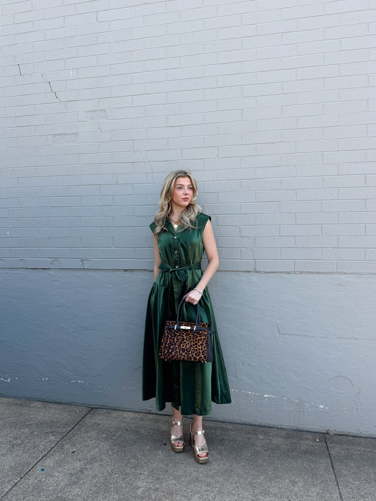 BUTTON-UP BELTED SLEEVELESS MAXI