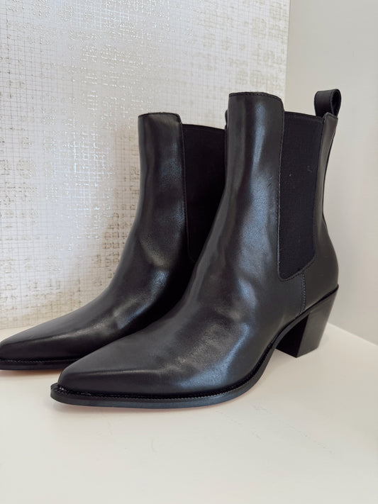 SHADIE H20 - BLACK LEATHER