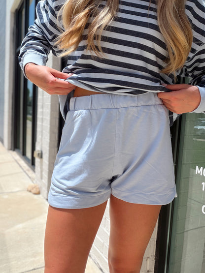 THE EVERYDAY SHORT
