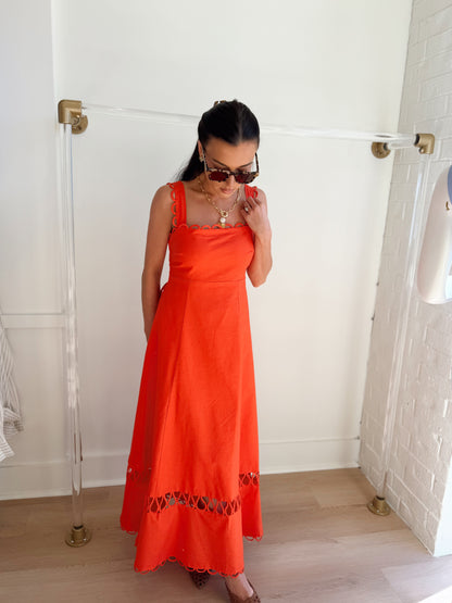 LINEN SCALLOPED DETAIL MIDI DRESS