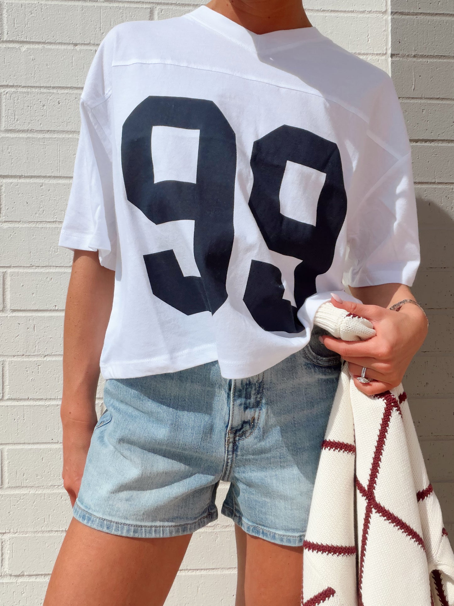 OLIVIA SHORT SLEEVE V NECK TEE