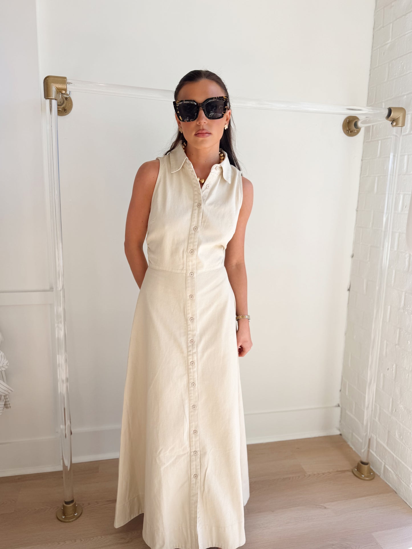 IVY SLEEVELESS BUTTON DOWN MAXI