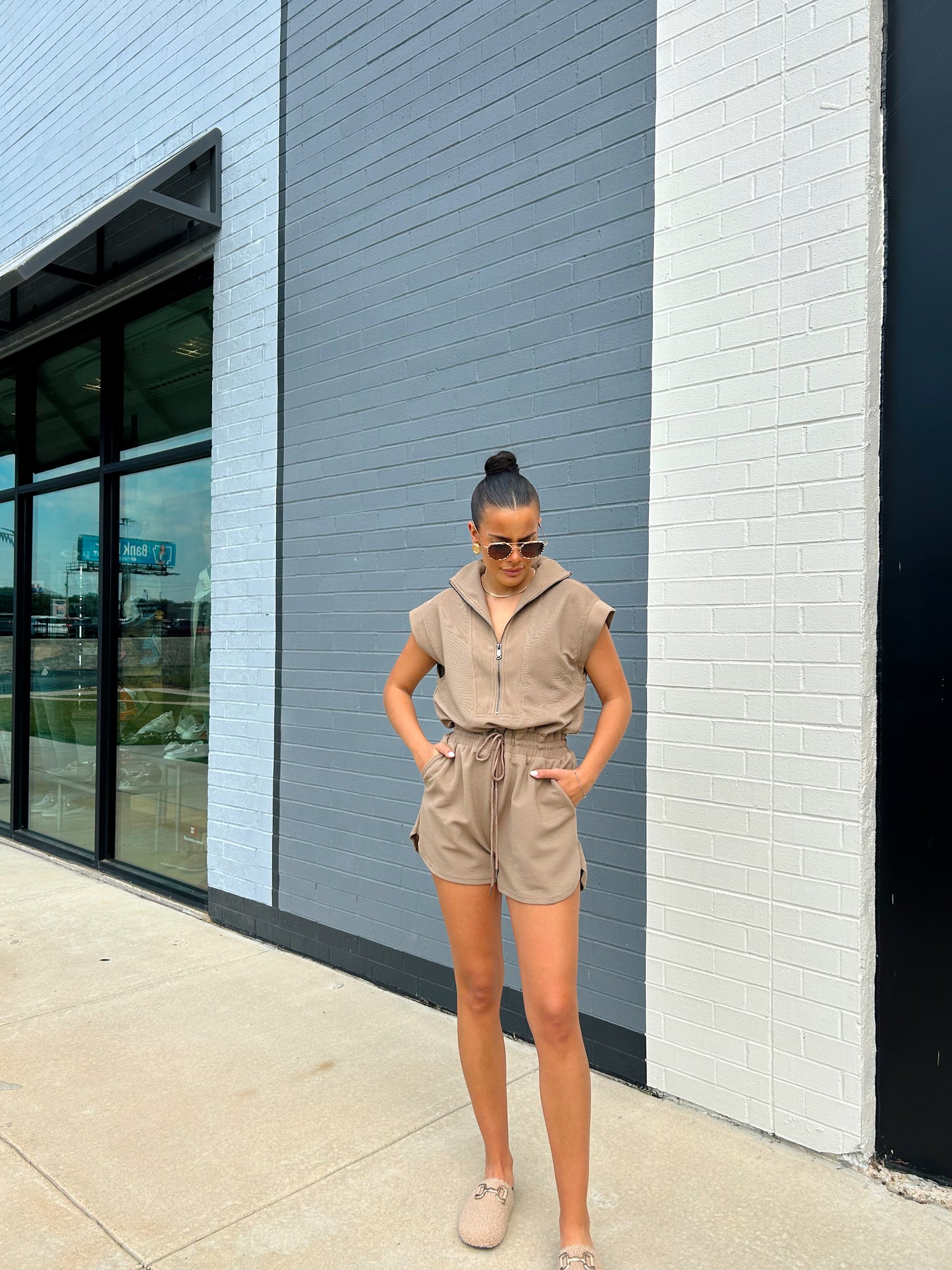 TEXTURED COLLARED ROMPER