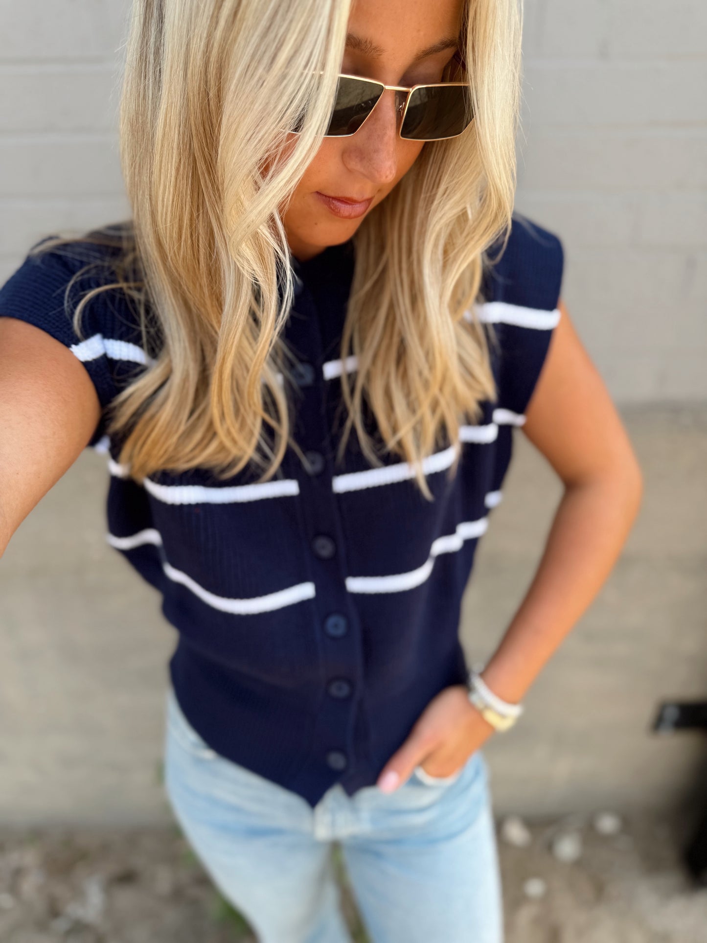 STRIPE PULLOVER SWEATER