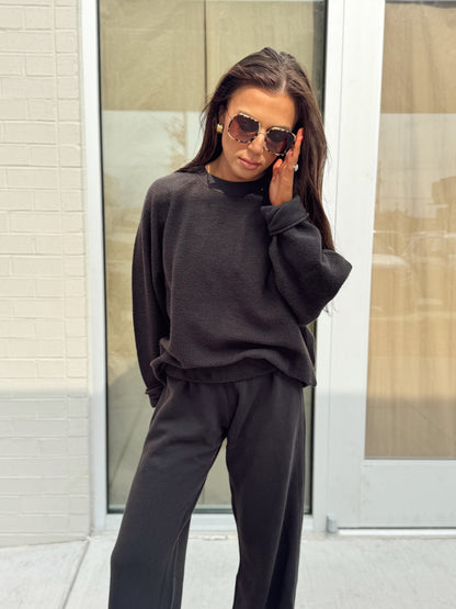 OVERSIZED ZIGGY SWEATSHIRT