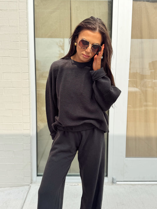 OVERSIZED ZIGGY SWEATSHIRT