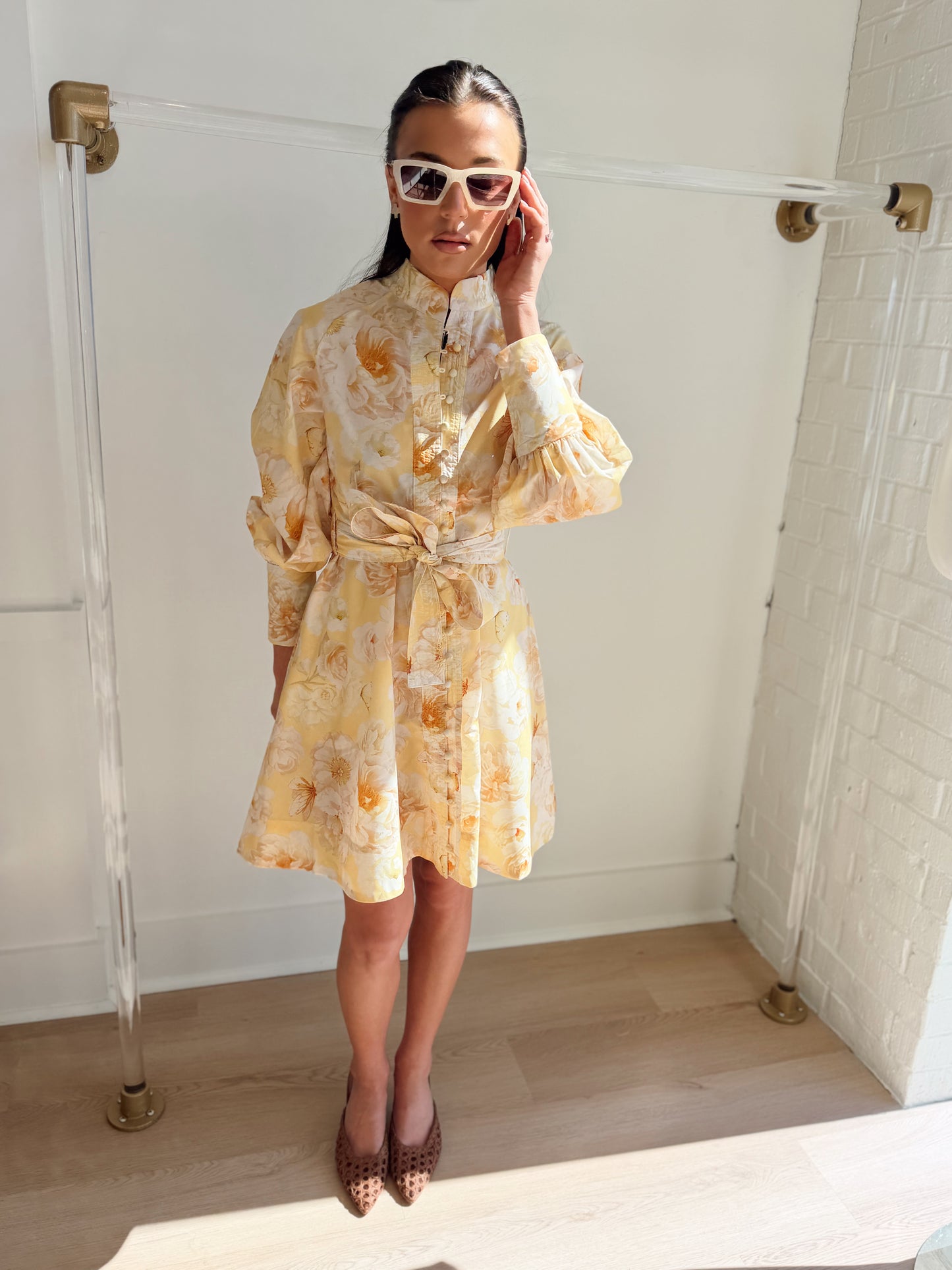 YELLOW FLORAL PRINT BELTED MINI DRESS
