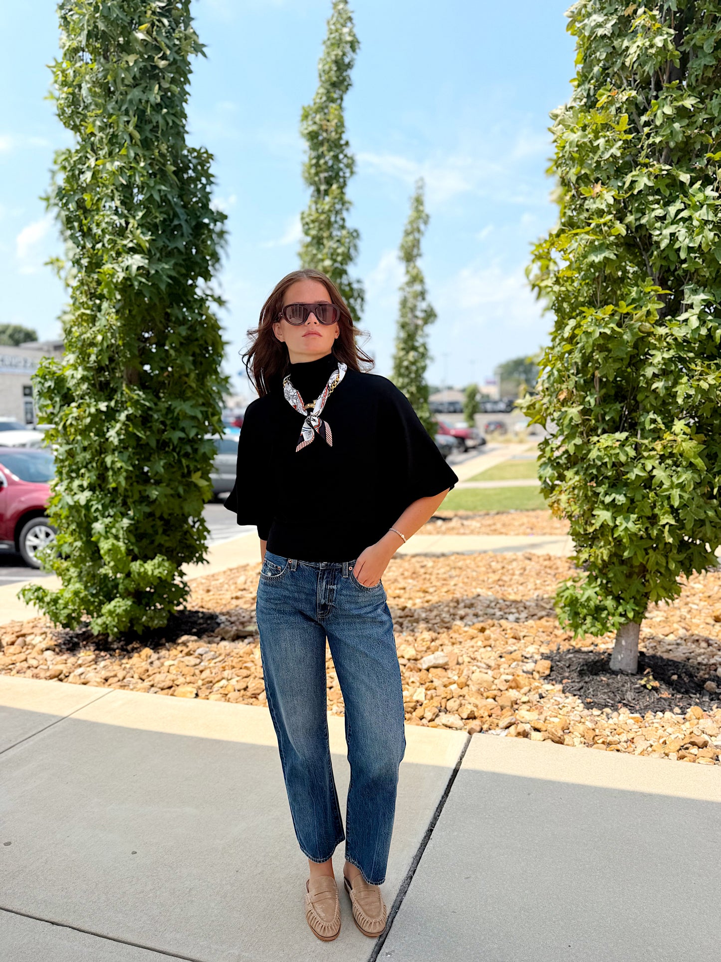 TURTLE NECK HALF SLEEVE SWEATER
