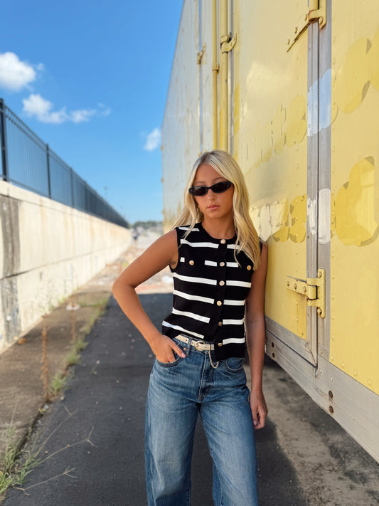 STRIPED KNIT SLEEVELESS VEST TOP