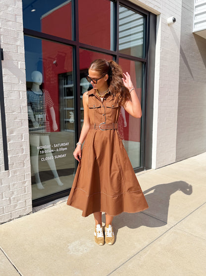 V-NECK SLEEVELESS DRESS