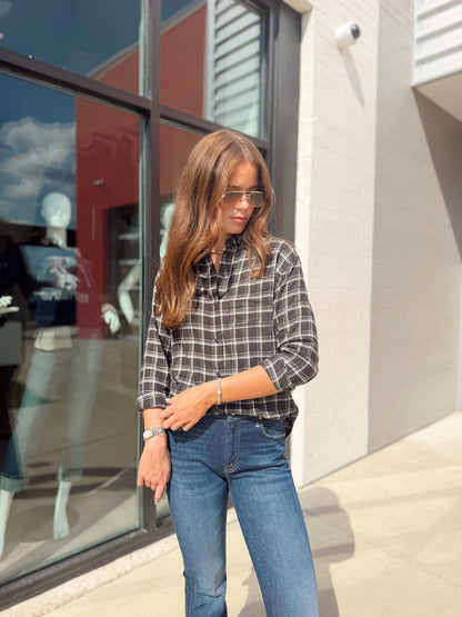 RIVER PLAID BUTTON UP
