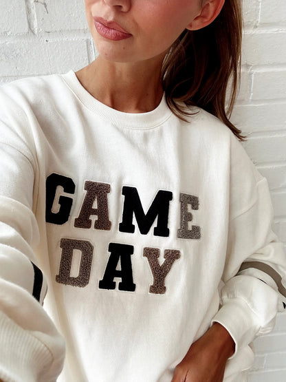 OVERSIZED GAMEDAY SWEATSHIRT