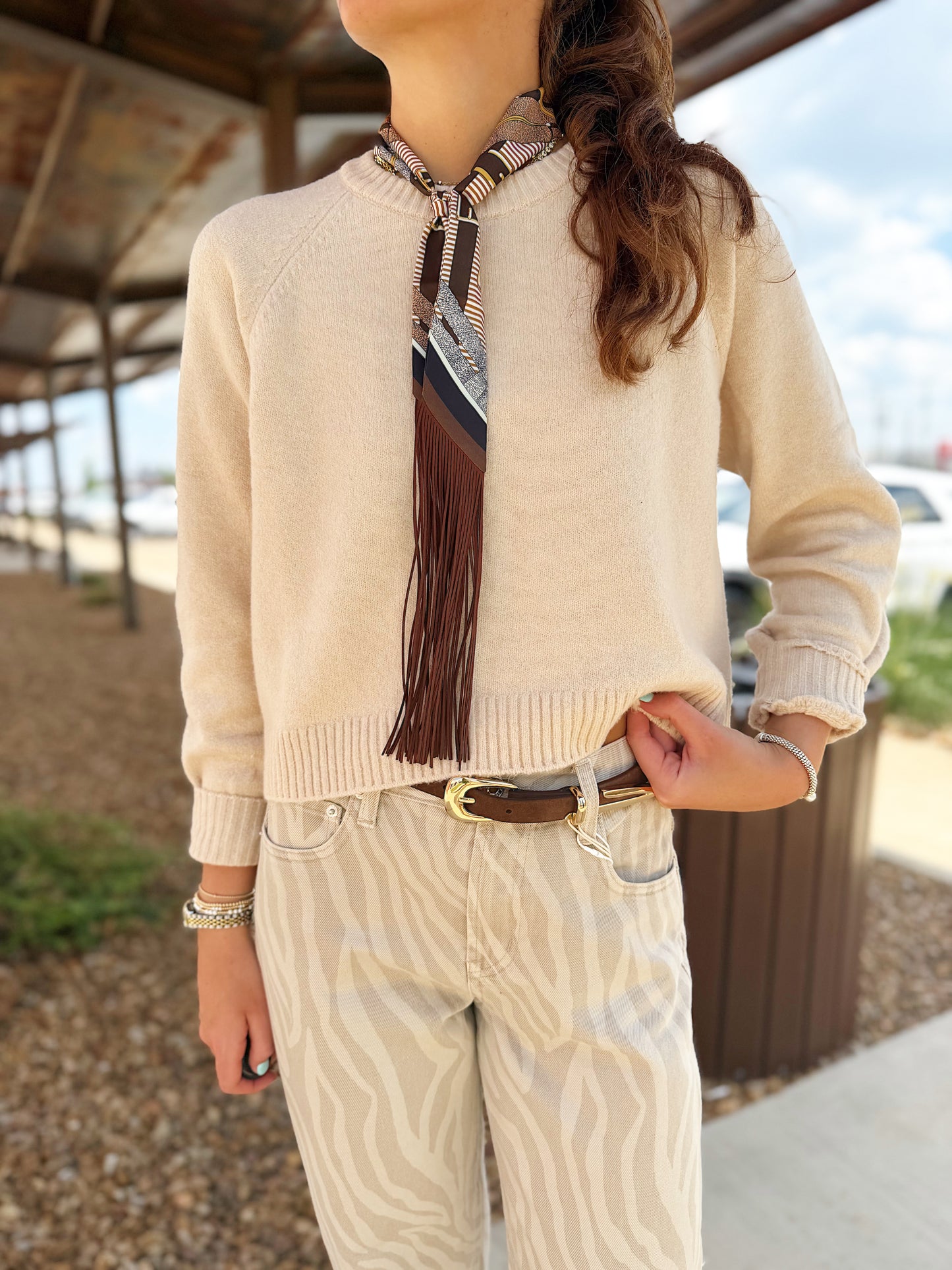 COMING UP SWEATER