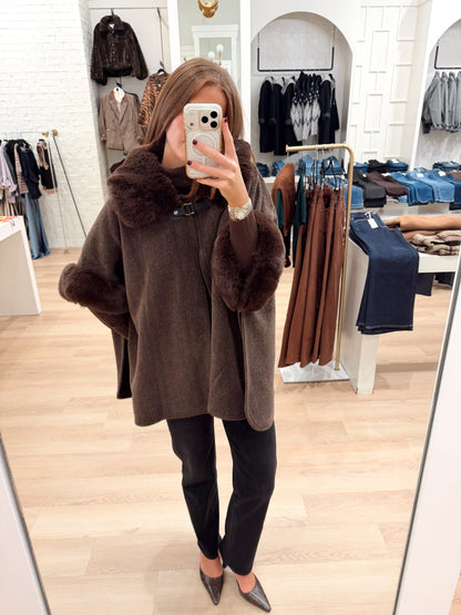 FUR COLLAR CAPE