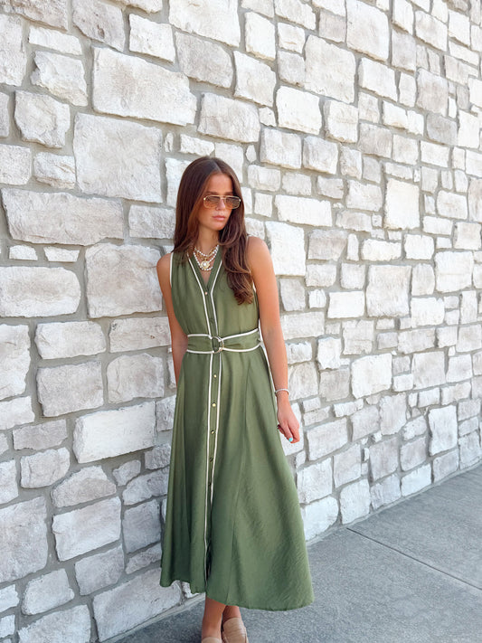 SLEEVELESS BELTED MAXI