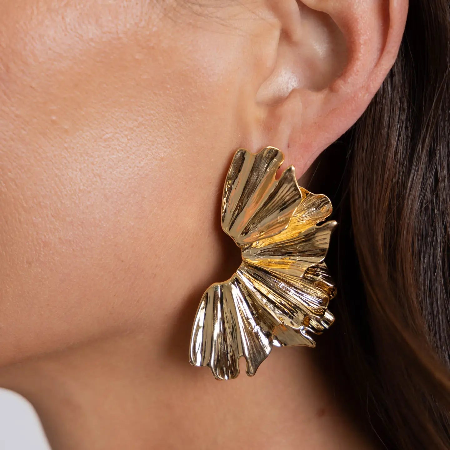 ARABELLA STATEMENT EARRING