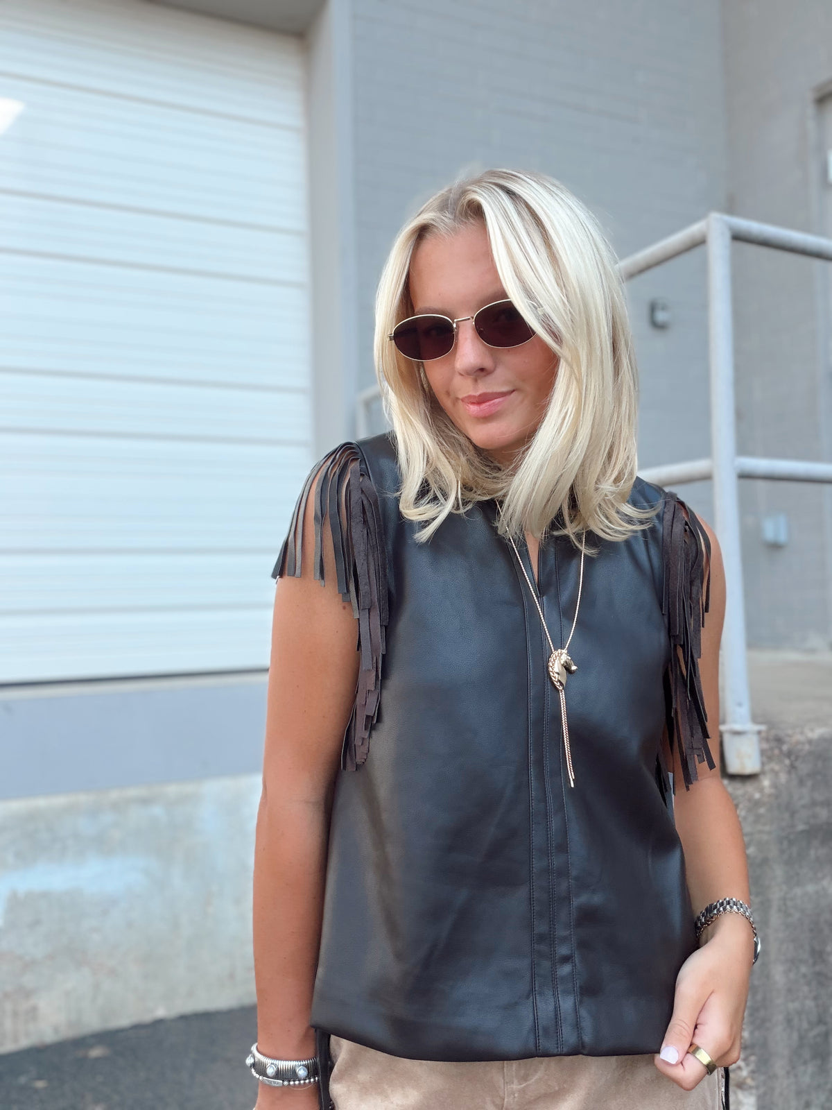 FRINGE TANK
