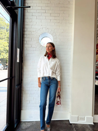 BACK PLEAT DETAILED BUTTON DOWN