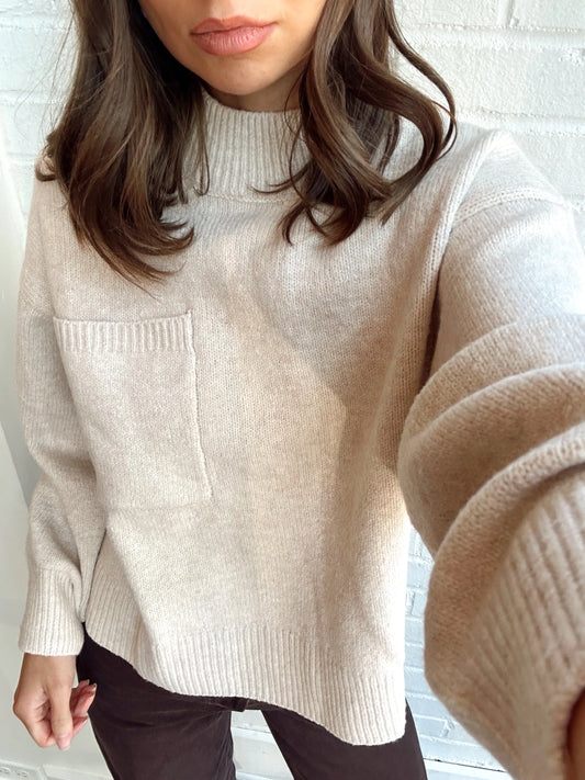 ONE POCKET CREW SWEATER