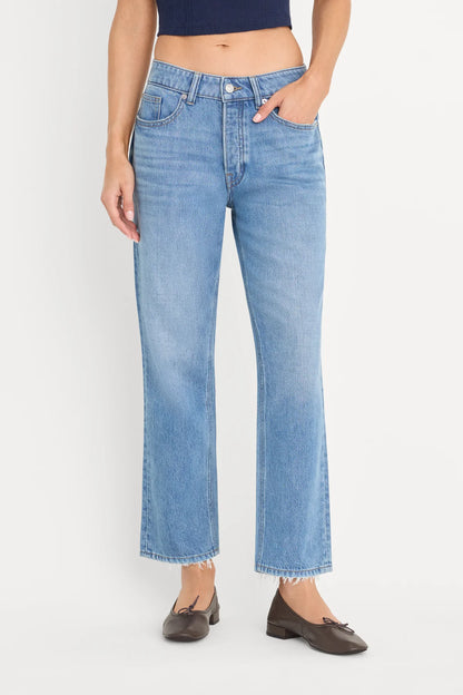 WEIGHTLESS BOYFRIEND JEAN