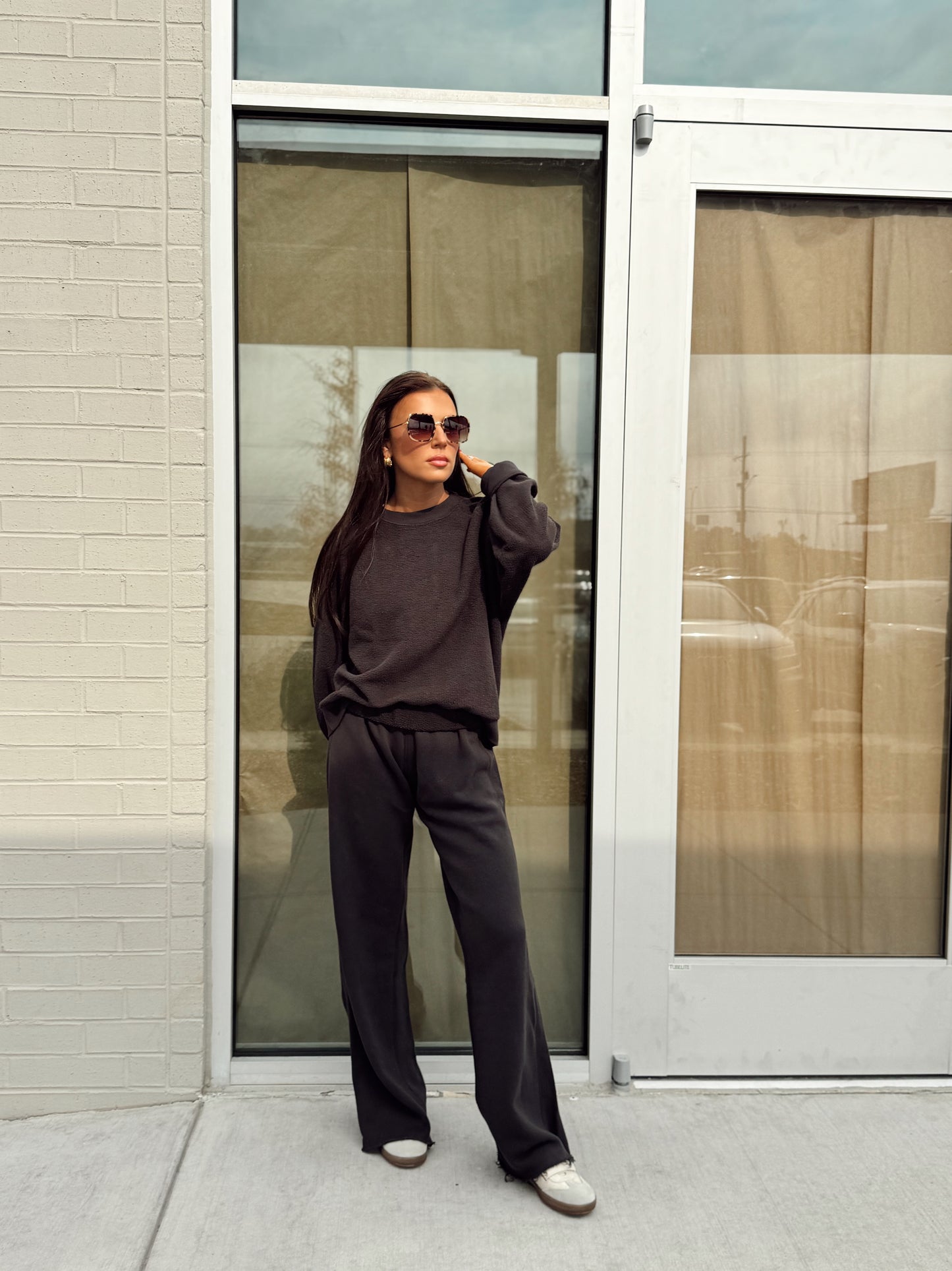 OVERSIZED ZIGGY SWEATSHIRT