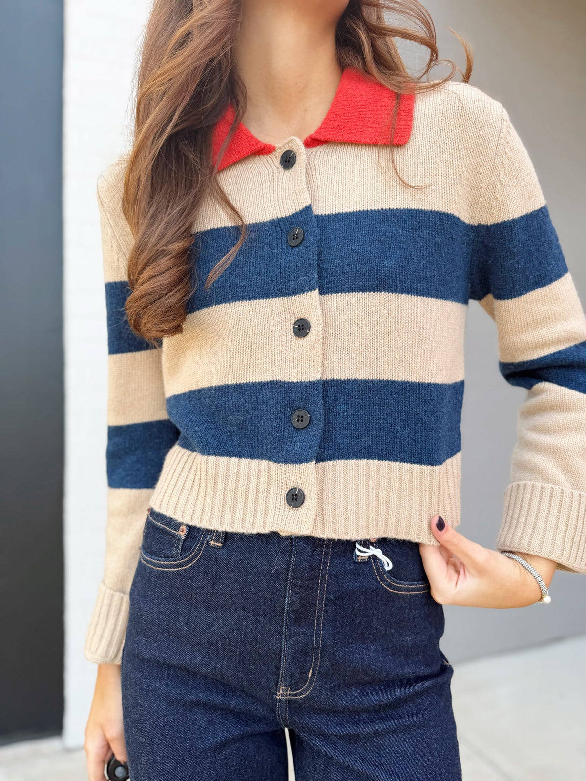 COLLAR BUTTON UP SWEATER