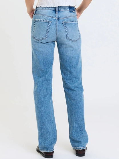 REBEL MID RISE SLIM STRAIGHT