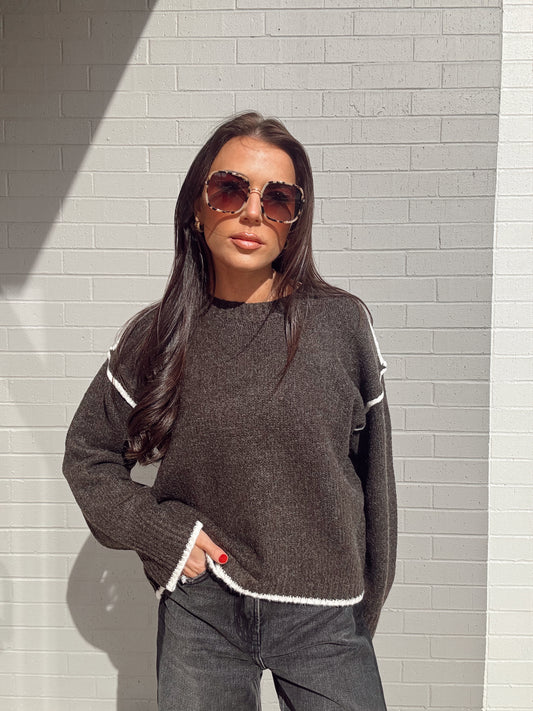 JULIE CONTRAST DETAIL OVERLAP HEM SWEATER