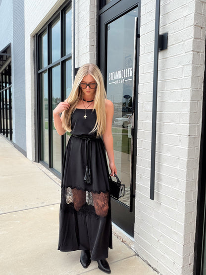 QUINN CREPE LACE MAXI DRESS
