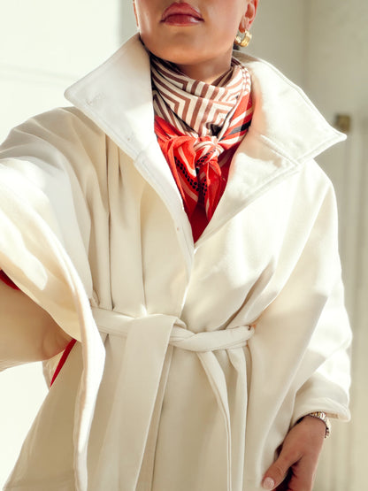 HIGH COLLARED BUTTON CAPE COAT