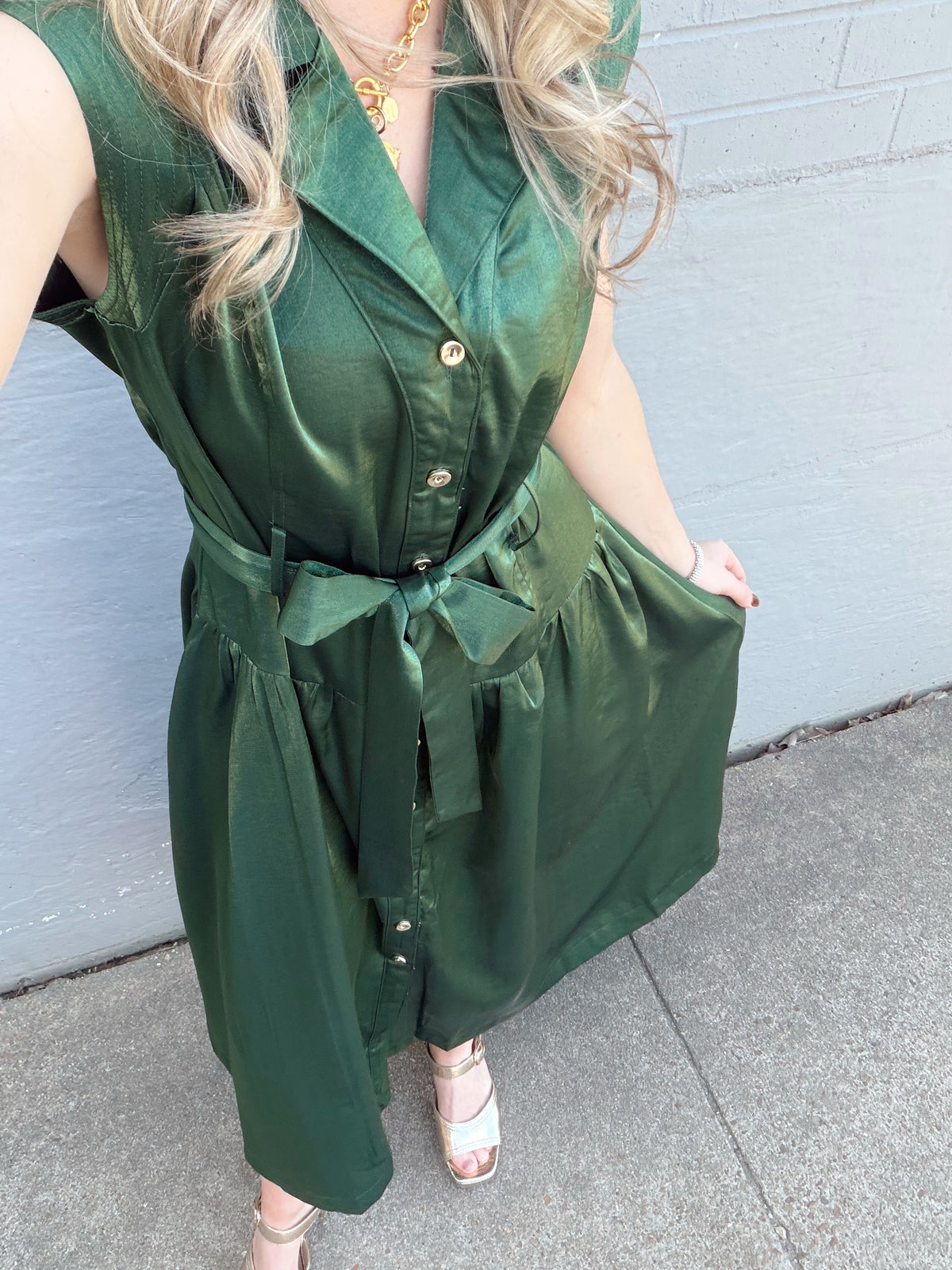 BUTTON-UP BELTED SLEEVELESS MAXI