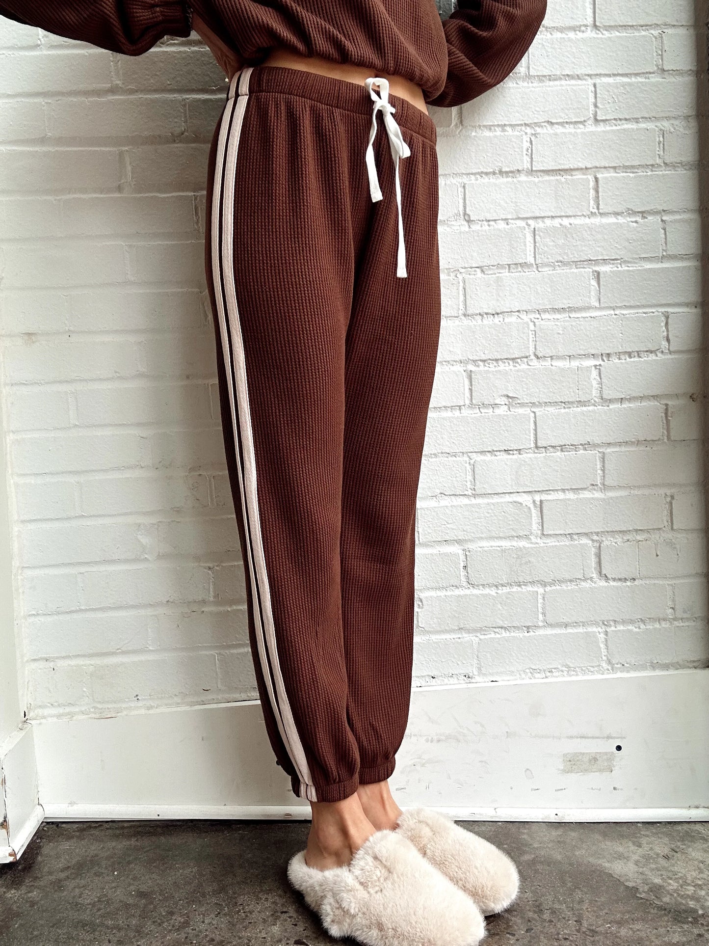 JOGGER W/ DRAWCORD