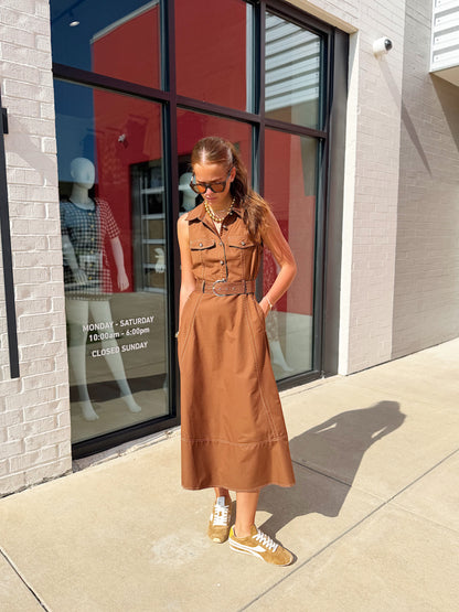 V-NECK SLEEVELESS DRESS