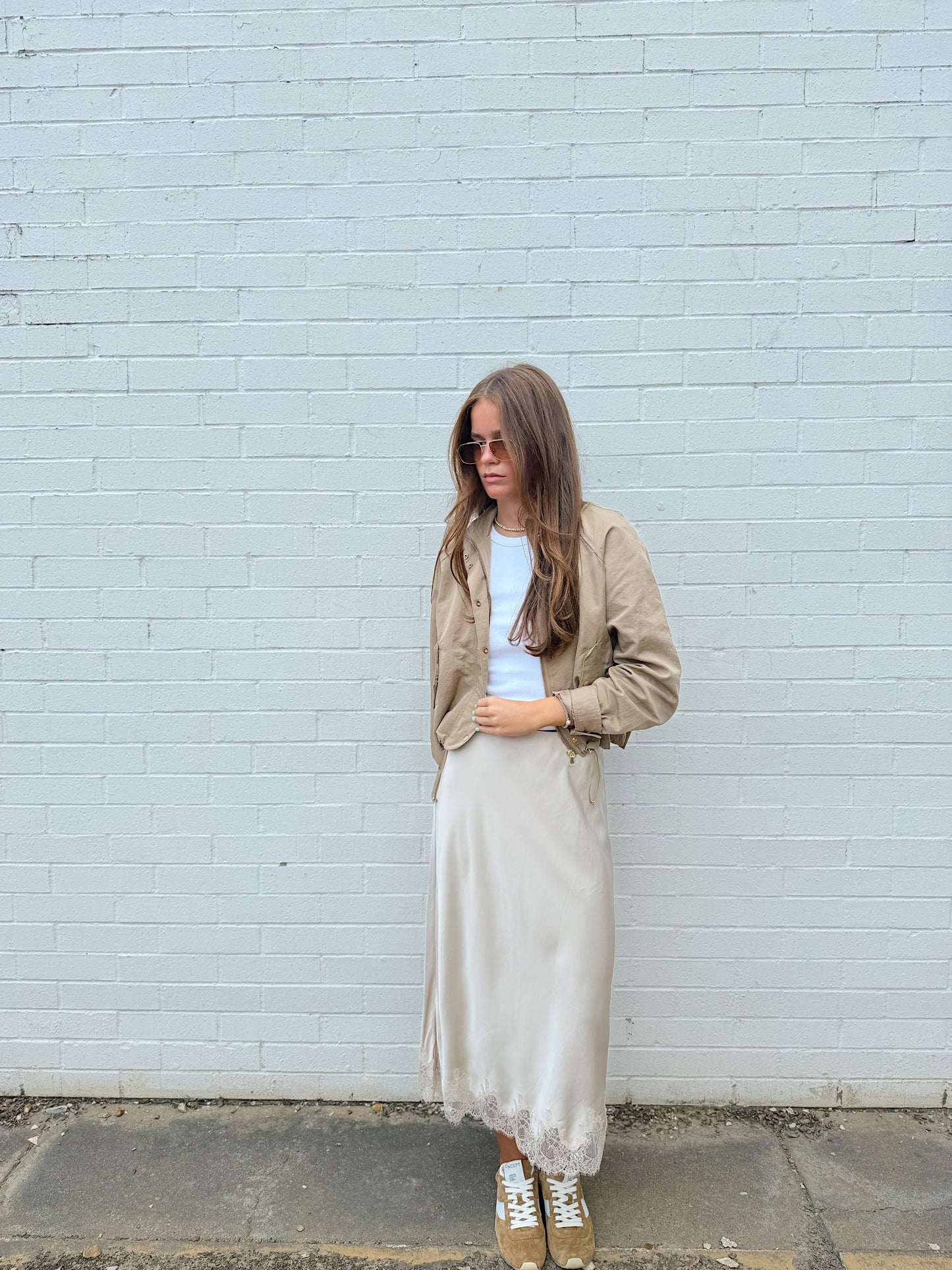 LIGHT WEIGHT BOMBER JACKET