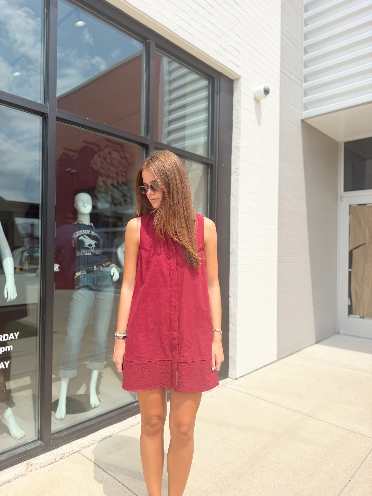 COLLARED SLEEVELESS MINI DRESS