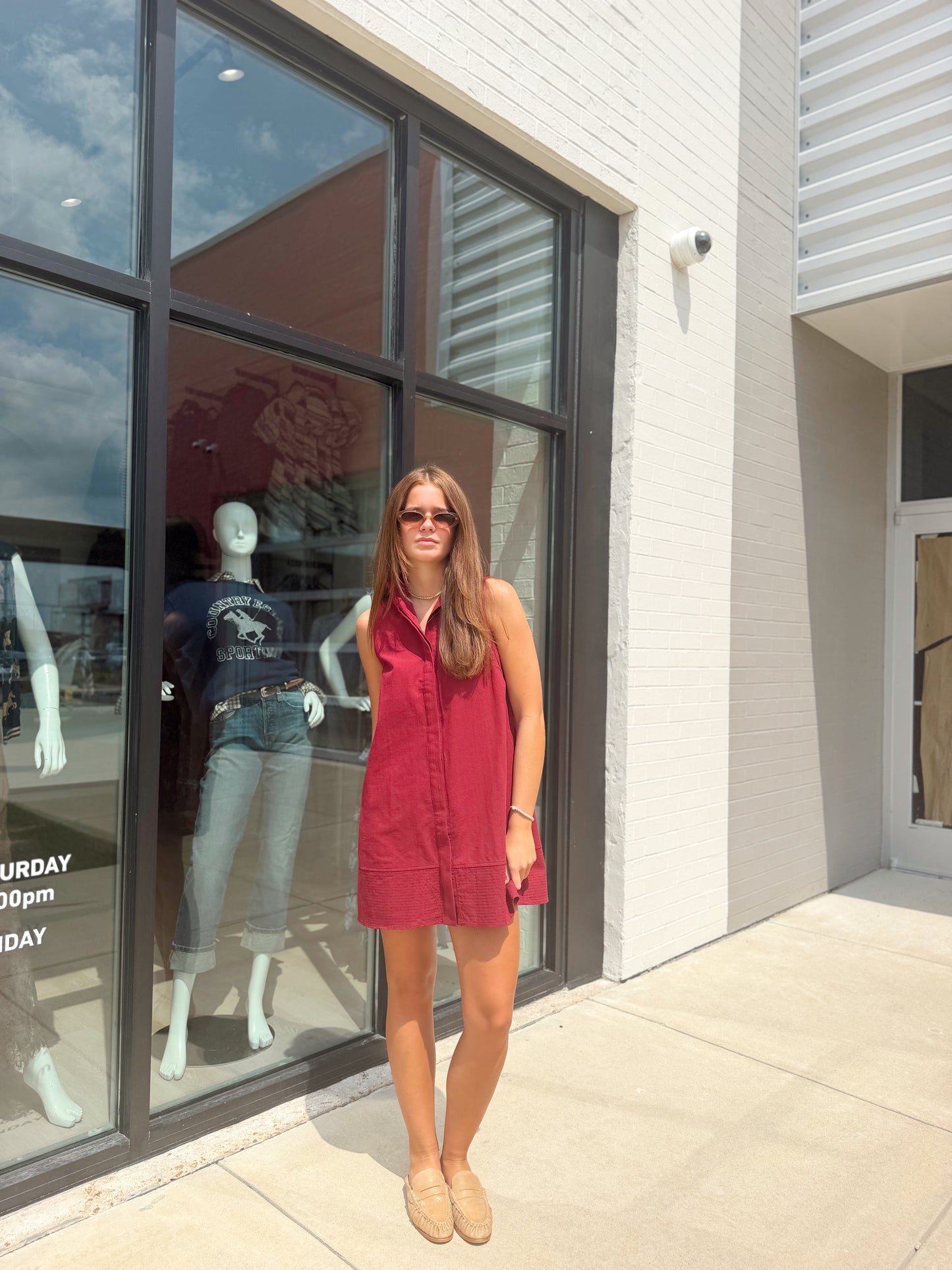 COLLARED SLEEVELESS MINI DRESS