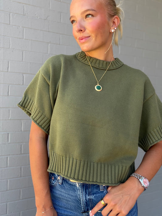 SHORT SLEEVE SWEATER
