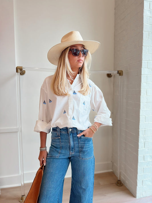 SAIL BOAT BUTTON DOWN